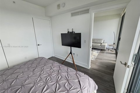 Condominio en venta en Miami, Florida, 1 dormitorio, 78.32 m2 № 2039954 - foto 14