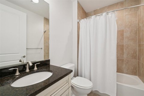 Copropriété à vendre à Bradenton, Floride: 3 chambres, 172.24 m2 № 2126478 - photo 20