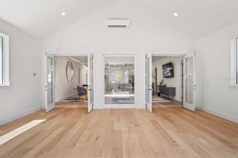 Casa en venta en Orlando, Florida, 4 dormitorios, 268.49 m2 № 2144661 - foto 10