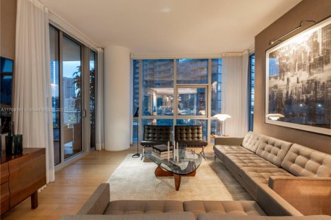 Condominio en venta en Miami, Florida, 3 dormitorios, 201.78 m2 № 1702673 - foto 3