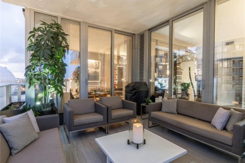Condominio en venta en Miami, Florida, 3 dormitorios, 201.78 m2 № 1702673 - foto 14