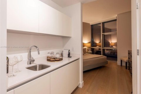 Condominio en venta en Miami, Florida, 3 dormitorios, 201.78 m2 № 1702673 - foto 23