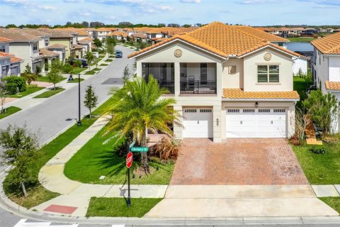 Villa ou maison à vendre à Orlando, Floride: 5 chambres, 393.72 m2 № 2143810 - photo 2