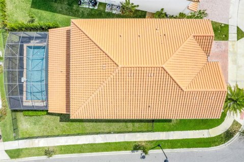 Villa ou maison à vendre à Orlando, Floride: 5 chambres, 393.72 m2 № 2143810 - photo 3