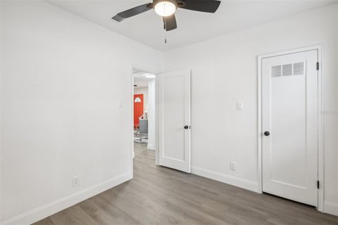 Casa en venta en Saint Petersburg, Florida, 3 dormitorios, 137.03 m2 № 1870433 - foto 24