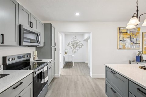 Casa en venta en Saint Petersburg, Florida, 3 dormitorios, 137.03 m2 № 1870433 - foto 16