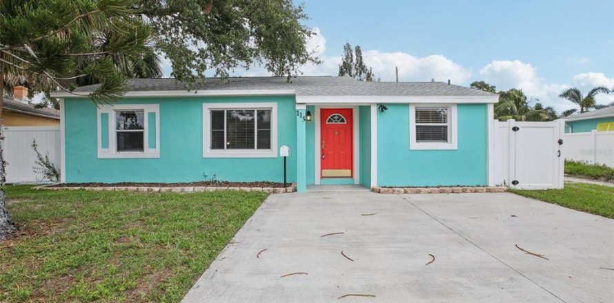 Casa en Saint Petersburg, Florida 3 dormitorios, 137.03 m2 № 1870433