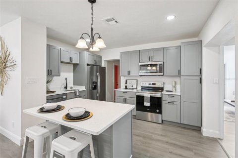 Casa en venta en Saint Petersburg, Florida, 3 dormitorios, 137.03 m2 № 1870433 - foto 14