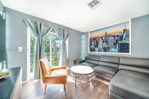 Copropriété à vendre à North Miami Beach, Floride: 3 chambres, 109.81 m2 № 2053843 - photo 3