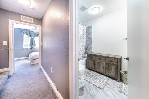 Copropriété à vendre à North Miami Beach, Floride: 3 chambres, 109.81 m2 № 2053843 - photo 16