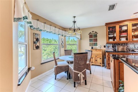 House in Hernando Beach, Florida 3 bedrooms, 187.94 sq.m. № 1687420 - photo 19