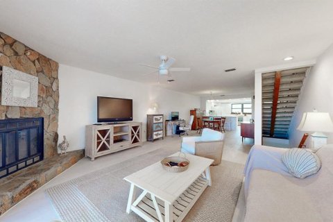 Adosado en venta en Treasure Island, Florida, 2 dormitorios, 134.71 m2 № 1786005 - foto 18