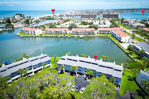 Adosado en venta en Treasure Island, Florida, 2 dormitorios, 134.71 m2 № 1786005 - foto 5