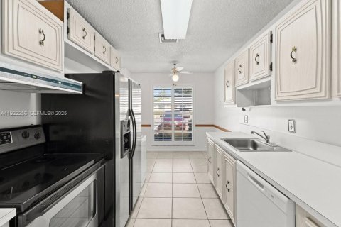 Villa ou maison à vendre à Delray Beach, Floride: 2 chambres, 91.88 m2 № 1976448 - photo 5