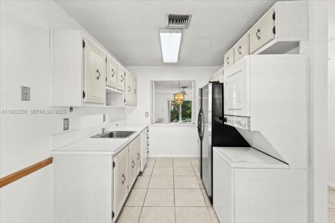 Villa ou maison à vendre à Delray Beach, Floride: 2 chambres, 91.88 m2 № 1976448 - photo 6