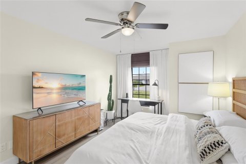 House in Bradenton, Florida 3 bedrooms, 183.3 sq.m. № 2231073 - photo 25