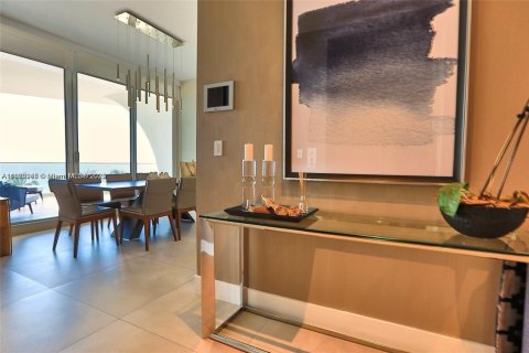 Condo à Sunny Isles Beach, Floride, 2 chambres  № 2091294