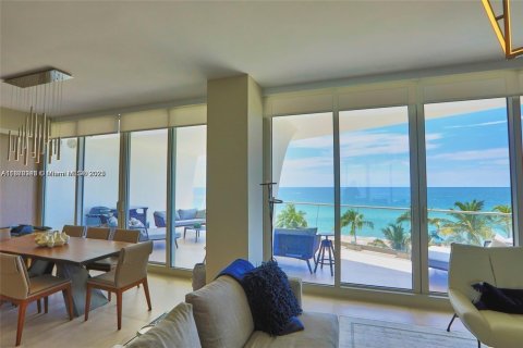 Copropriété à louer à Sunny Isles Beach, Floride: 2 chambres, 158.31 m2 № 2091294 - photo 3