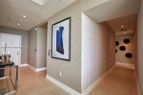 Copropriété à louer à Sunny Isles Beach, Floride: 2 chambres, 158.31 m2 № 2091294 - photo 13