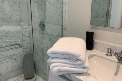 Copropriété à louer à Sunny Isles Beach, Floride: 2 chambres, 158.31 m2 № 2091294 - photo 8