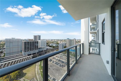 Copropriété à louer à Miami, Floride: 2 chambres, 76.64 m2 № 2042219 - photo 5