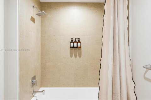 Copropriété à louer à Miami, Floride: 2 chambres, 76.64 m2 № 2042219 - photo 16