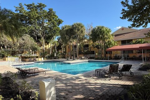 Condominio en alquiler en Coral Springs, Florida, 1 dormitorio, 75.81 m2 № 1993005 - foto 21