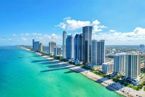 Condominio en venta en Sunny Isles Beach, Florida, 2 dormitorios, 111.58 m2 № 2077023 - foto 20