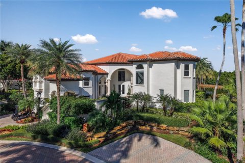 Casa en venta en Coral Gables, Florida, 5 dormitorios, 564.01 m2 № 1982864 - foto 9
