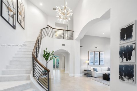 Casa en venta en Coral Gables, Florida, 5 dormitorios, 564.01 m2 № 1982864 - foto 15