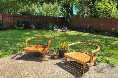 House in North Miami, Florida 4 bedrooms, 183.39 sq.m. № 1954471 - photo 29