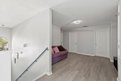 House in Davenport, Florida 4 bedrooms, 219.99 sq.m. № 1914754 - photo 20