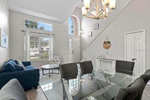 House in Davenport, Florida 4 bedrooms, 219.99 sq.m. № 1914754 - photo 19