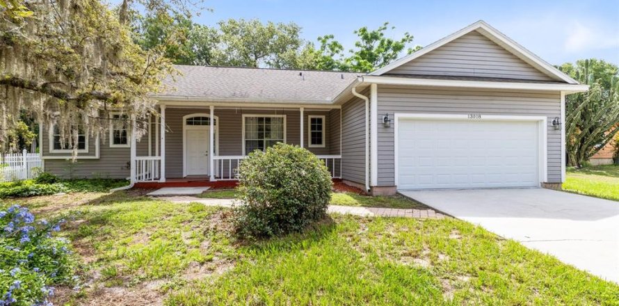 House in Winter Garden, Florida 3 bedrooms, 159.05 sq.m. № 1801299