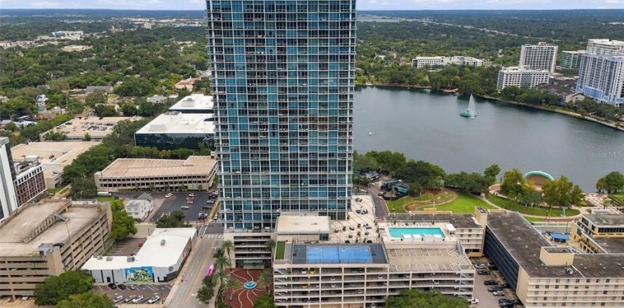 Condo in Orlando, Florida, 2 bedrooms  № 2375501