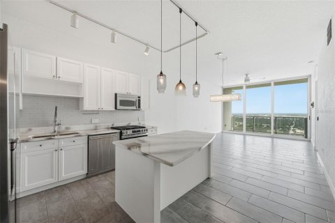 Condo in Orlando, Florida, 2 bedrooms  № 2375501 - photo 18