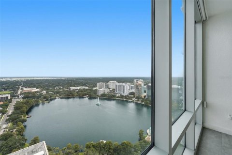 Condo in Orlando, Florida, 2 bedrooms  № 2375501 - photo 28