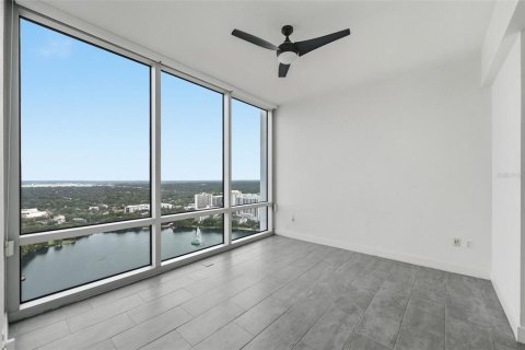 Condo in Orlando, Florida, 2 bedrooms  № 2375501 - photo 30