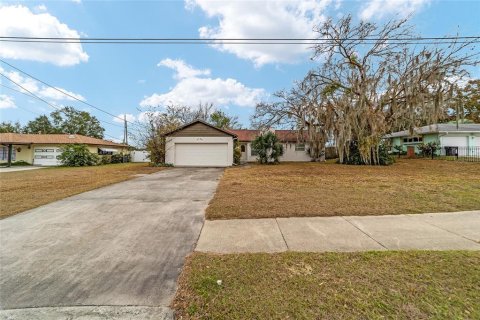 House in Ocala, Florida 3 bedrooms, 143.63 sq.m. № 1537897 - photo 3