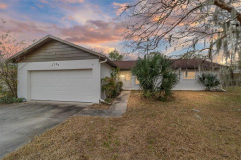 House in Ocala, Florida 3 bedrooms, 143.63 sq.m. № 1537897 - photo 1