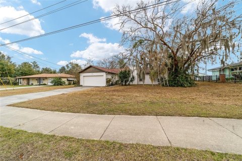 House in Ocala, Florida 3 bedrooms, 143.63 sq.m. № 1537897 - photo 4