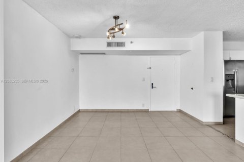 Condo in Aventura, Florida, 2 bedrooms № 2246753 - photo 6