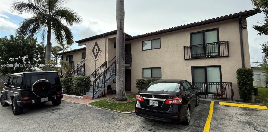 Villa ou maison à Hallandale Beach, Floride 1 chambre, 65.03 m2 № 1851940