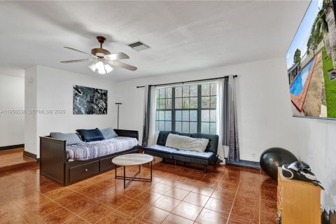 Casa en alquiler en Plantation, Florida, 4 dormitorios, 203.18 m2 № 2010427 - foto 19