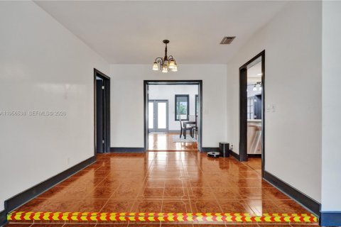 Casa en alquiler en Plantation, Florida, 4 dormitorios, 203.18 m2 № 2010427 - foto 28