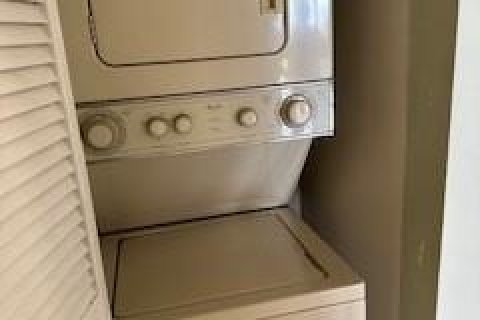 Condominio en alquiler en Margate, Florida, 2 dormitorios, 97.36 m2 № 1217213 - foto 1