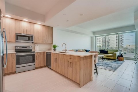 Condo in Clearwater, Florida, 3 bedrooms  № 2237684 - photo 4