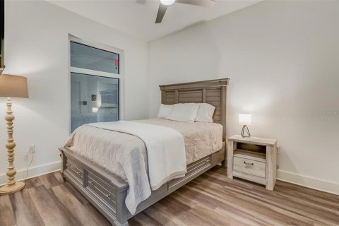 Condo in Clearwater, Florida, 3 bedrooms  № 2237684 - photo 29