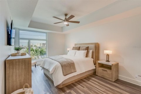 Condo in Clearwater, Florida, 3 bedrooms  № 2237684 - photo 16