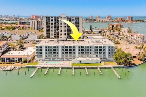 Condo in Clearwater, Florida, 3 bedrooms  № 2237684